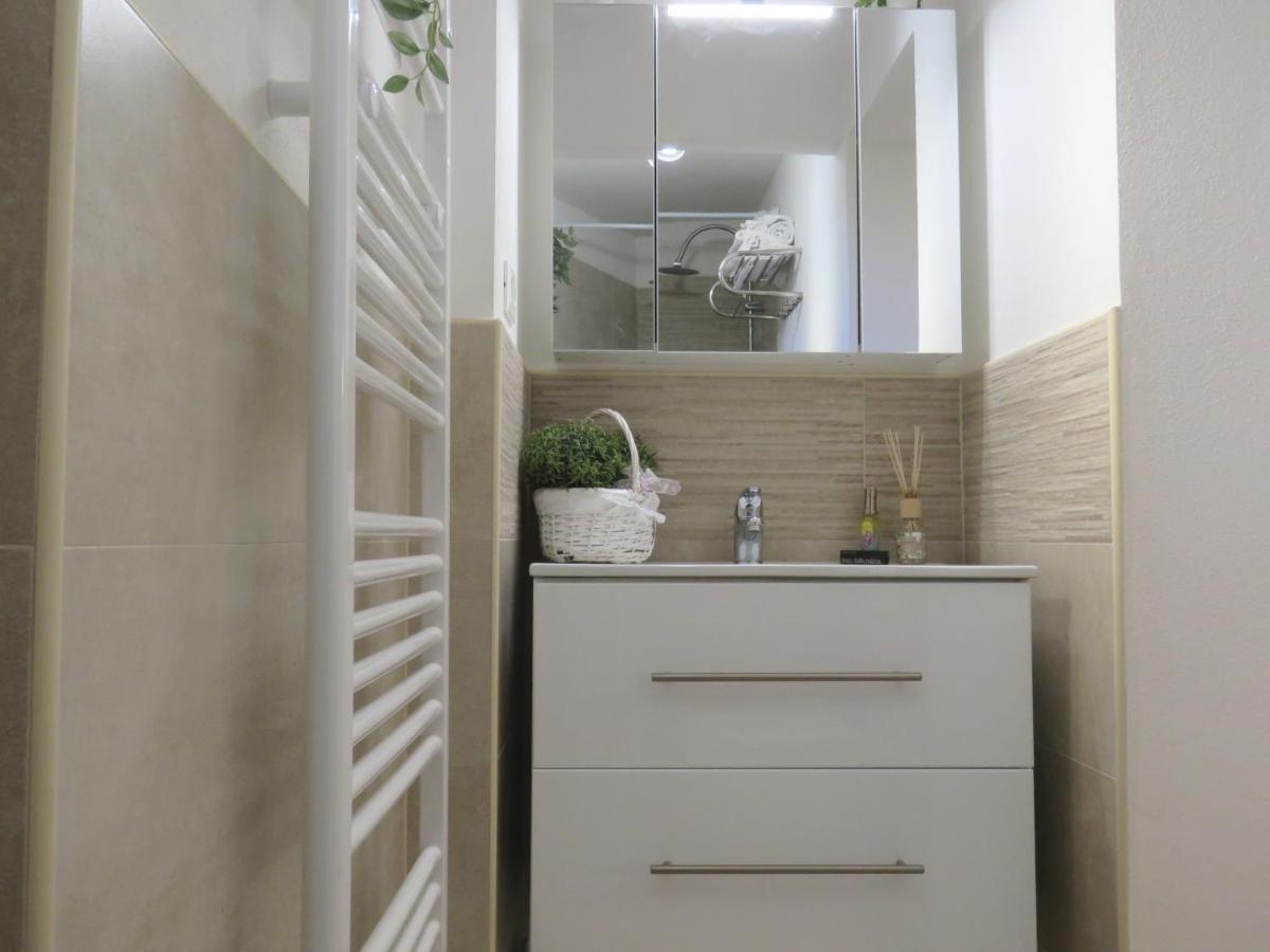 Seta Apartment Болоня Екстериор снимка